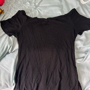 SHEIN Black Off the Shoulder Sleeve Tee